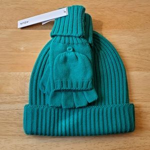 NWT Aqua Hat & Mitten Set